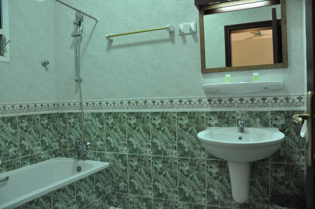 Sahara Hotel Apartments Muscat Ngoại thất bức ảnh